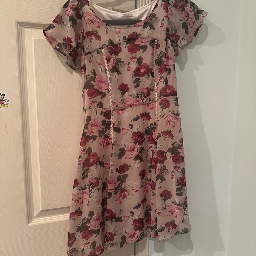Honey’s Pink Flutter Sleeve Sundress